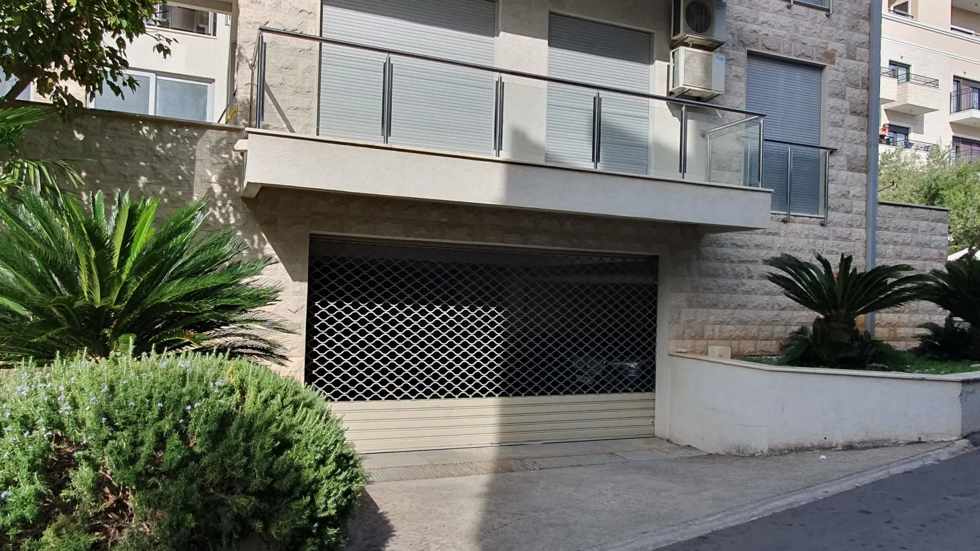 Sale, three bedroom apartment, 171m², Petrovac, Budva