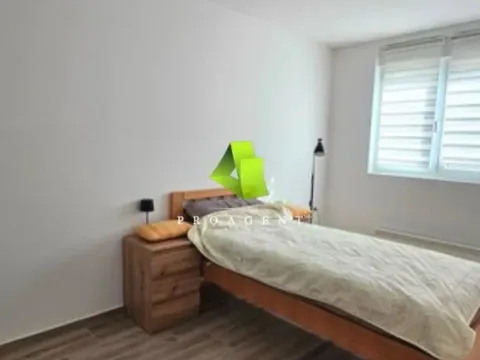 Sale, two bedroom apartment, 80m², Pantelej, Niš - image 9