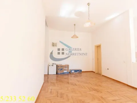 Prodaja, trosoban stan, 83m², Gradska Bolnica, Zvezdara Sve Podlokacije - image 5