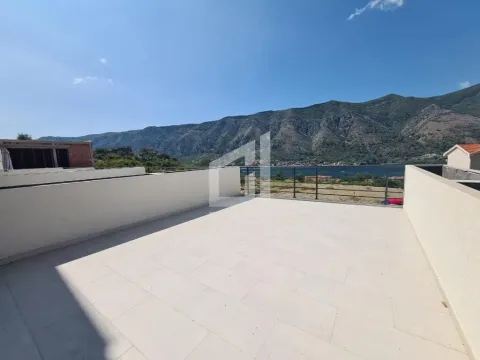 Prodaja, jednosoban stan, 29m², Dobrota, Kotor - image 11