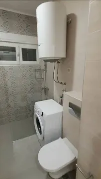 Rent, one bedroom apartment, 44m², Blok 6, Podgorica - image 4