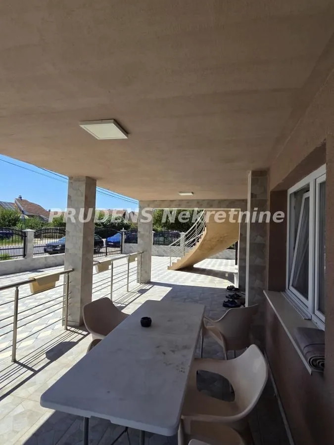 Sale, house, 210m², Surčin, Beograd