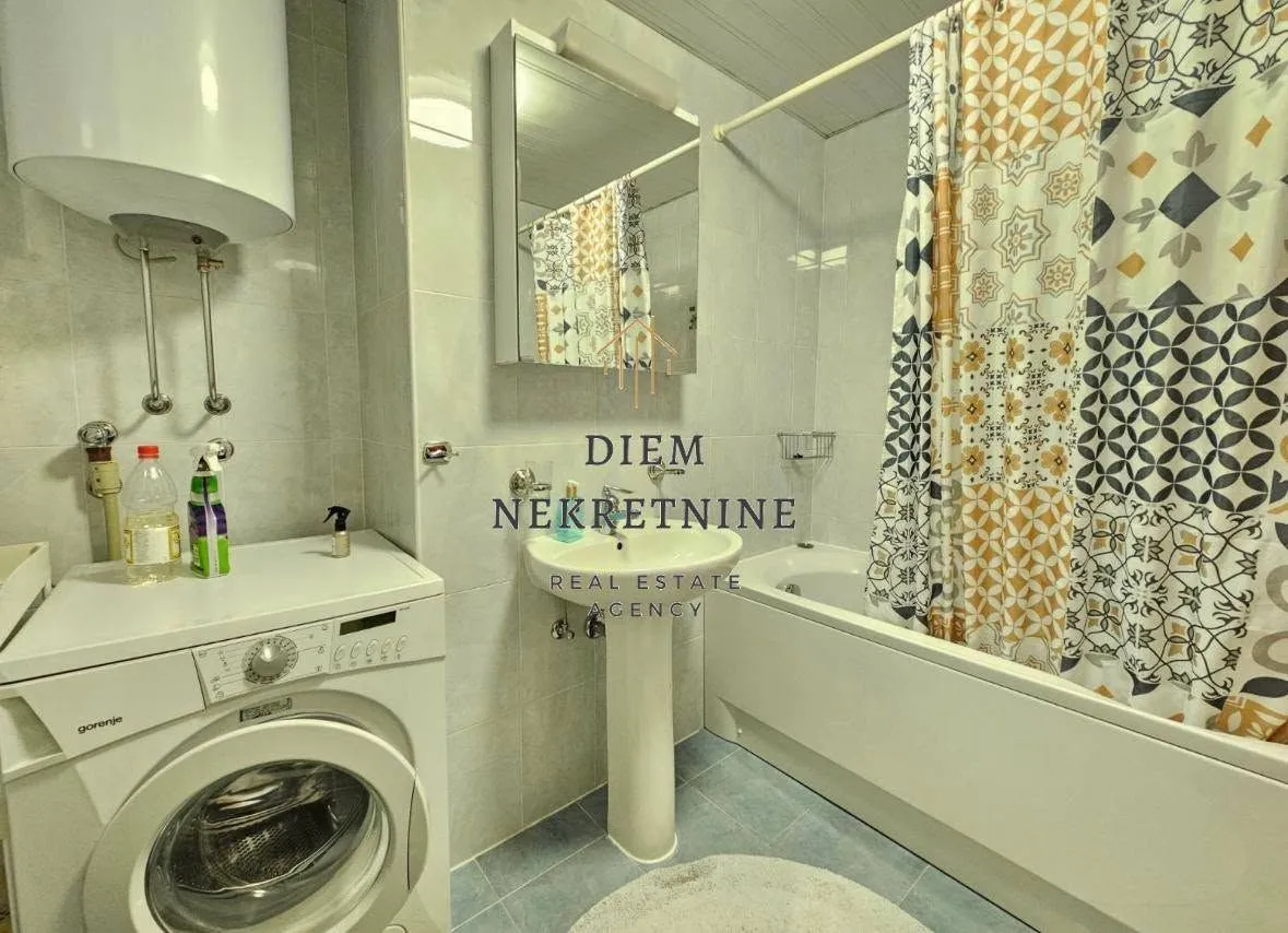 Rent, two bedroom apartment, 70m², Centar, Bar