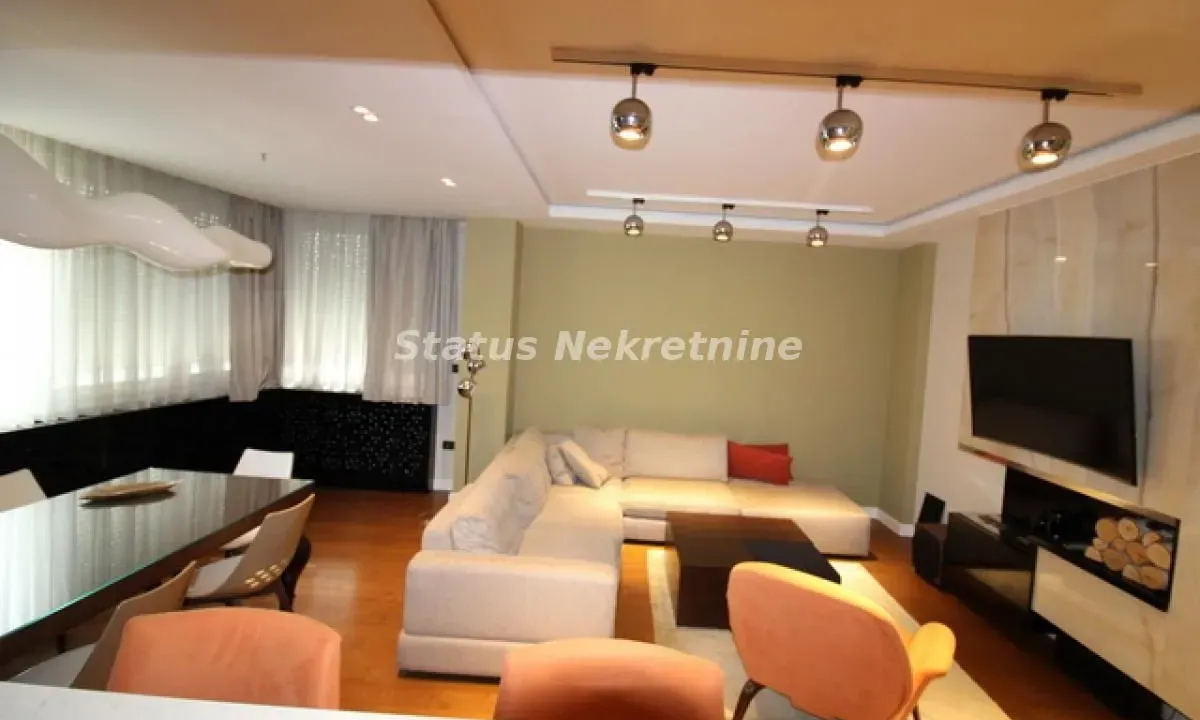 Sale, four bedroom apartment, 113m², Centar, Novi Sad