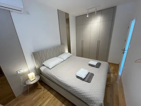 Izdavanje, jednosoban stan, 51m², Đenovići, Herceg Novi - image 7