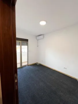 Rent, two bedroom apartment, 68m², City Kvart, Podgorica - image 5
