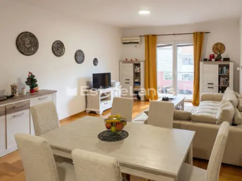 Izdavanje, jednosoban stan, 84m², Bonići, Tivat - image 8