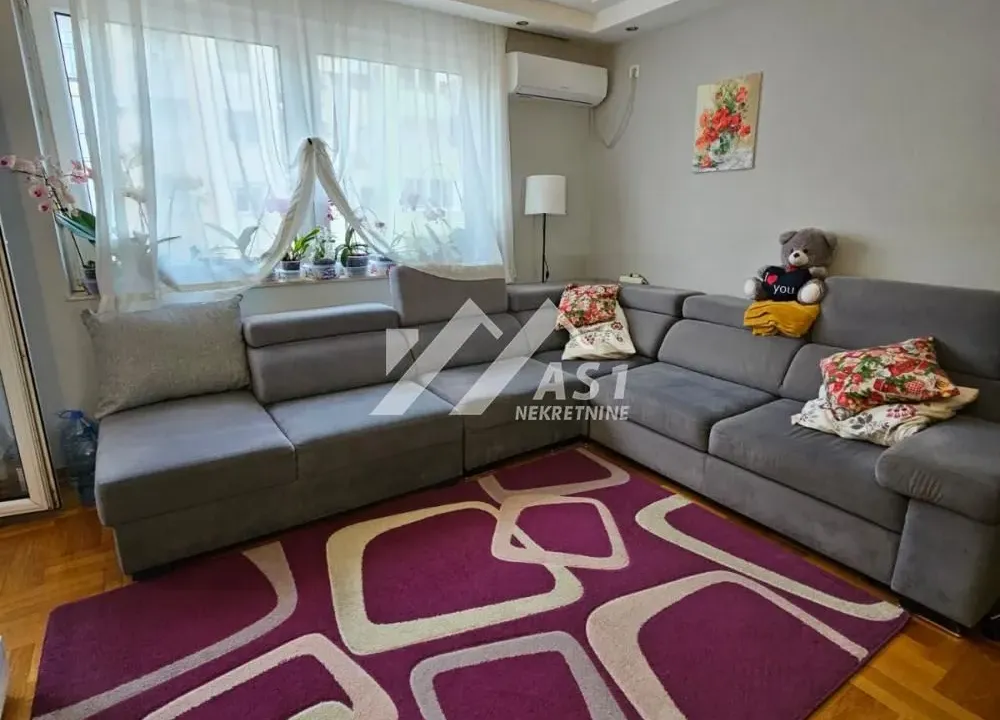 Izdavanje, trosoban stan, 72m², Nova Detelinara, Novi Sad Sve Podlokacije