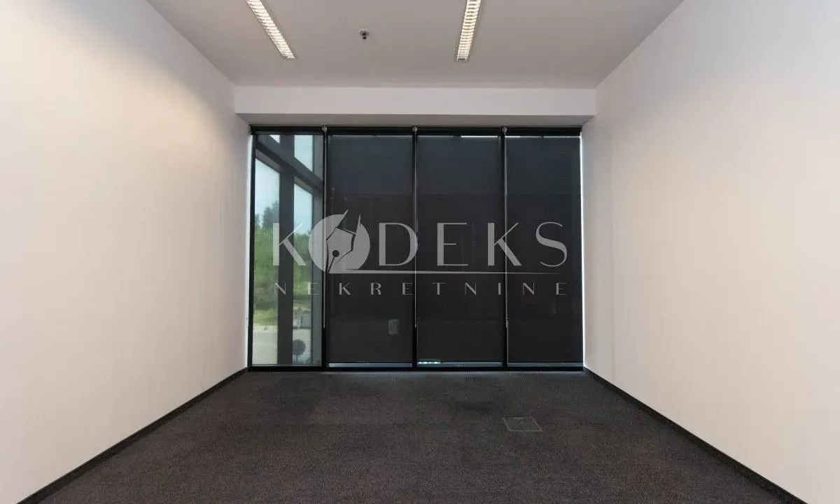 Izdavanje, poslovni prostor, 109m², Preko Morače, Podgorica