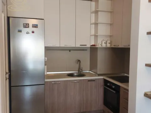 Izdavanje, trosoban stan, 64m², Kalenić Pijaca, Vračar Sve Podlokacije - image 8