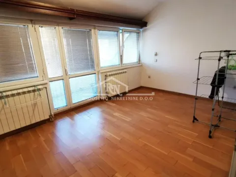 Sale, four bedroom apartment, 158m², Čukarica, Beograd - image 15
