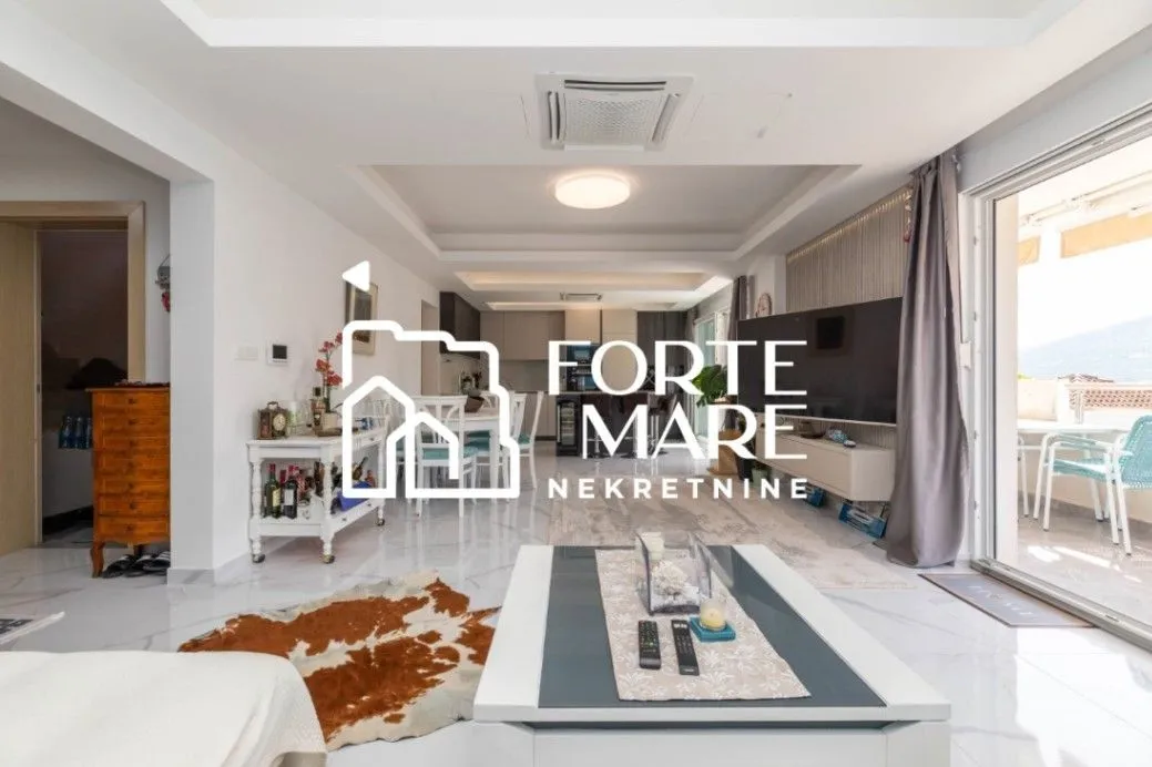 Prodaja, trosoban stan, 122m², Đenovići, Herceg Novi