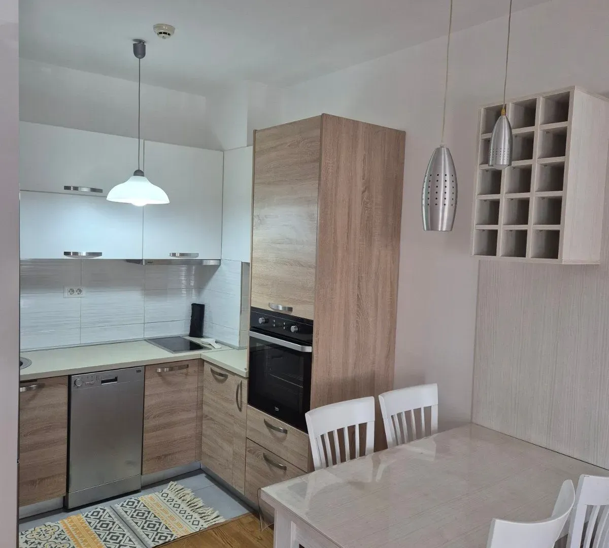Izdavanje, jednosoban stan, 45m², City Kvart, Podgorica