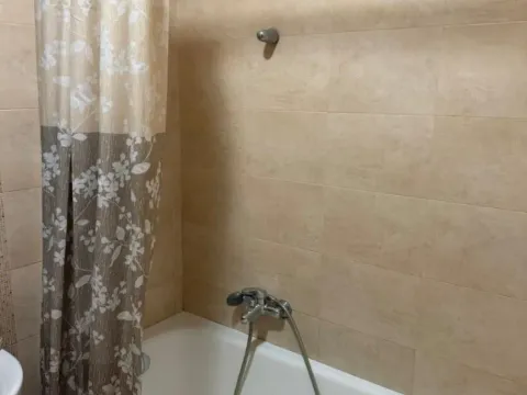 Izdavanje, jednosoban stan, 43m², Stari Aerodrom, Podgorica - image 6