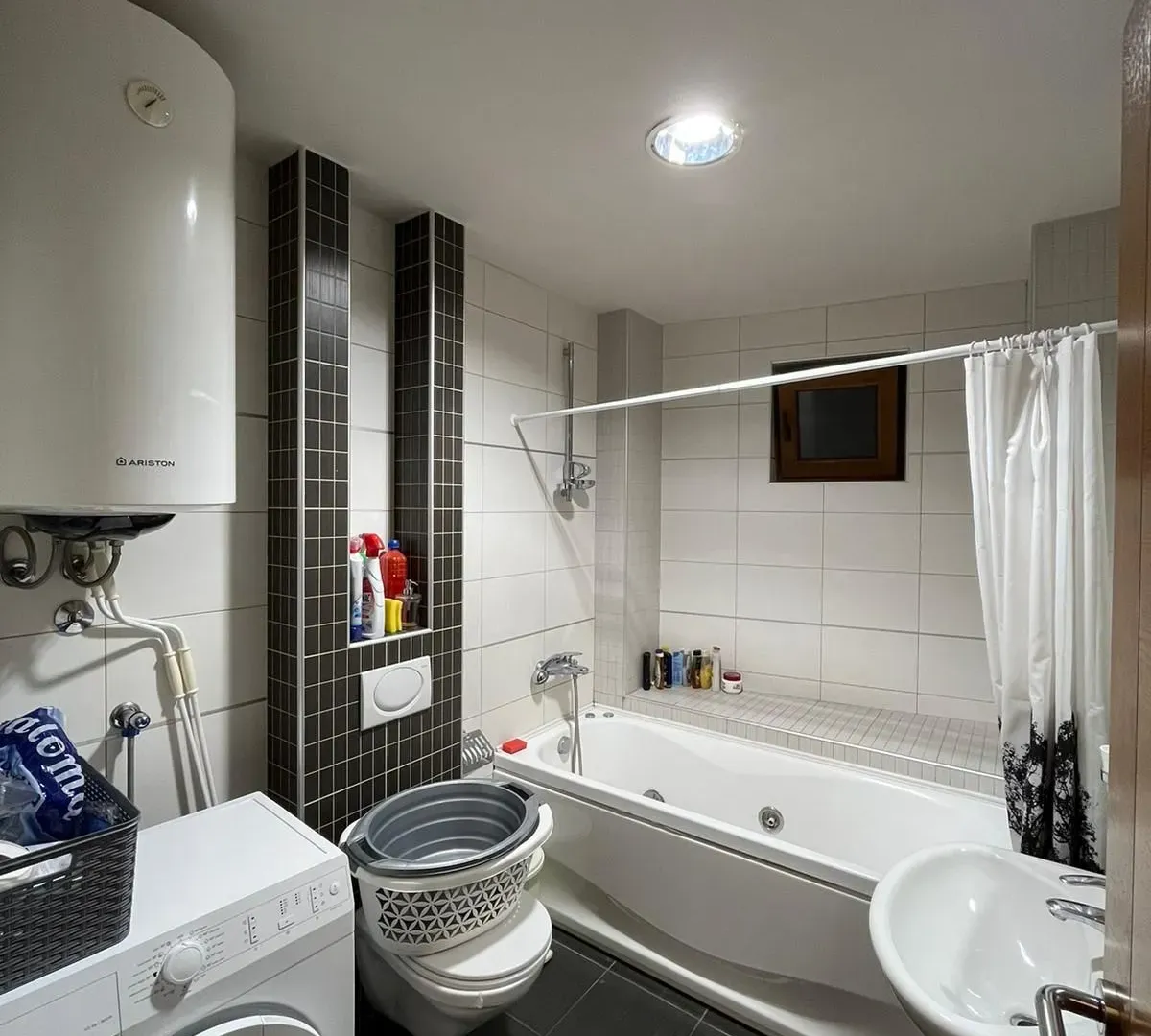 Sale, two bedroom apartment, 74m², Pržno, Budva