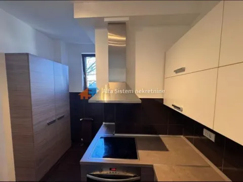 Izdavanje, trosoban stan, 82m², Vračar Sve Podlokacije, Beograd - image 7