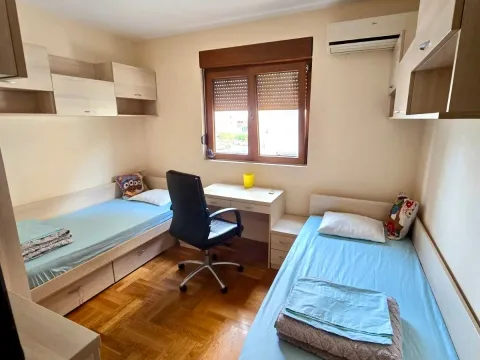 Rent, two bedroom apartment, 70m², Stari Aerodrom, Podgorica - image 6