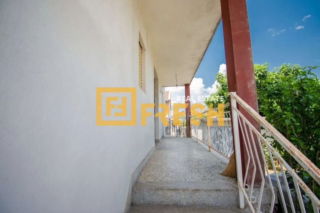 Rent, house, 214m², Tološi, Podgorica