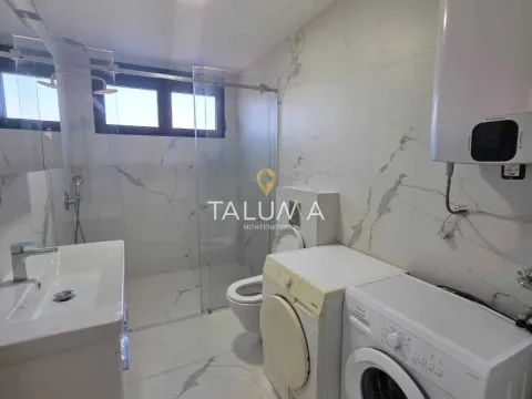 Rent, three bedroom apartment, 130m², Dalmatinska ulica, Podgorica - image 8