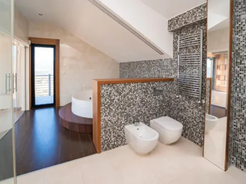 Rent, house, 300m², Dub, Kotor - image 11