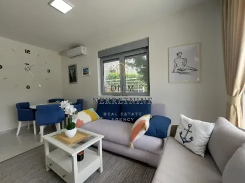 Izdavanje, jednosoban stan, 46m², Pod Kuk, Tivat - image 2