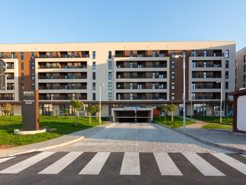 Rent, parking/garage, 13m², City Kvart, Podgorica - image 3