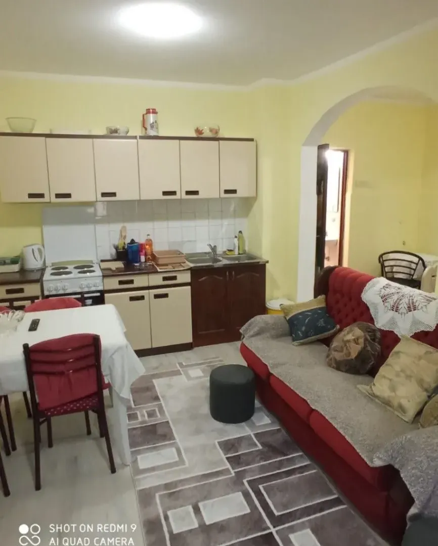 Stan na dan, jednosoban stan, 45m2, Centar, Cetinje