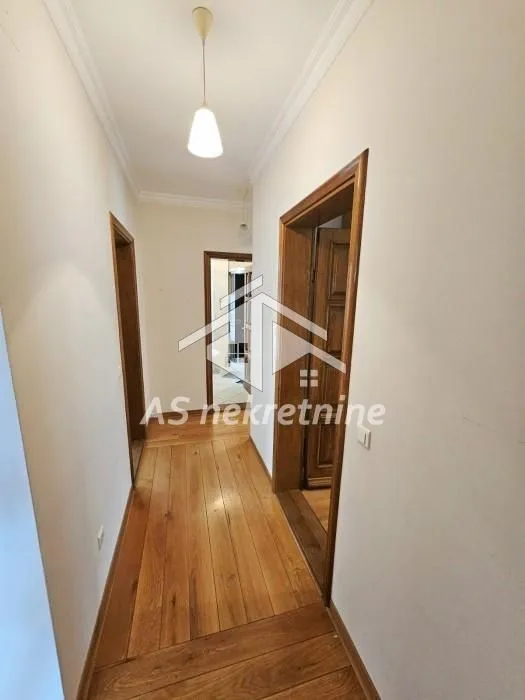 Rent, four bedroom apartment, 115m², Savski Venac, Beograd