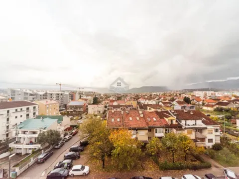 Izdavanje, jednosoban stan, 45m², Stari Aerodrom, Podgorica - image 11