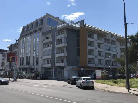 Izdavanje, poslovni prostor, 125m², Podgorica, Crna Gora - image 6