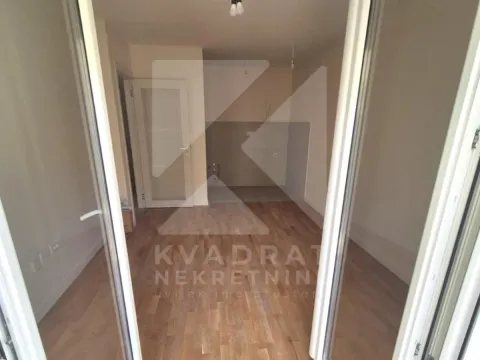 Rent, one bedroom apartment, 40m², Tuški Put, Podgorica - image 2
