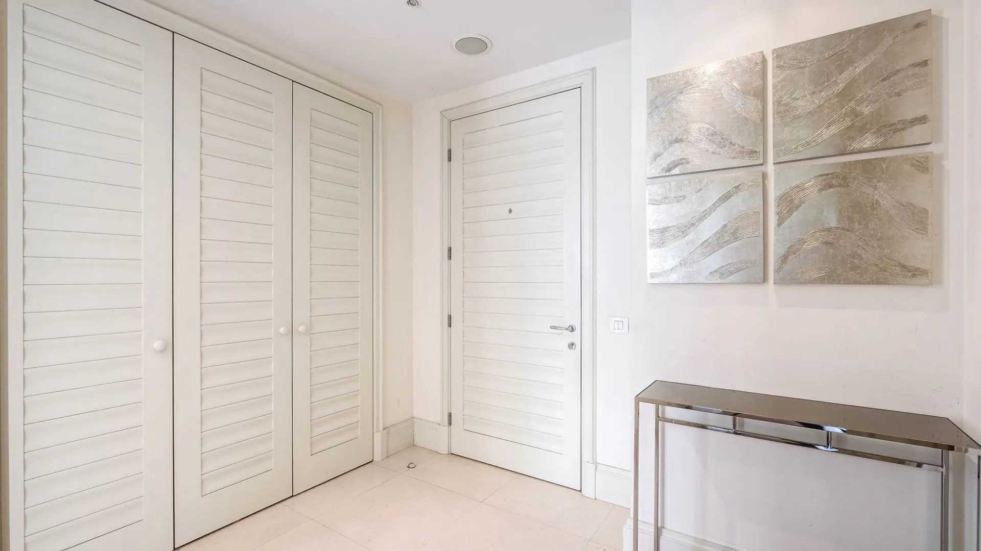 Prodaja, jednosoban stan, 68m², Tivat, Crna Gora