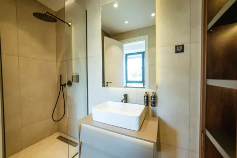 Prodaja, trosoban stan, 77m², Bečići, Budva - image 20