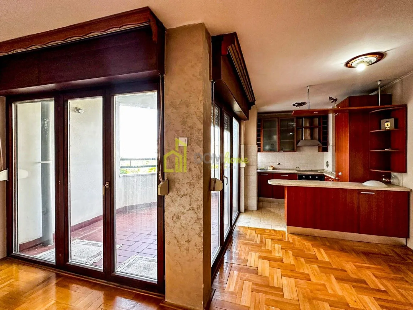Prodaja, trosoban stan, 105m², Blok 6, Podgorica