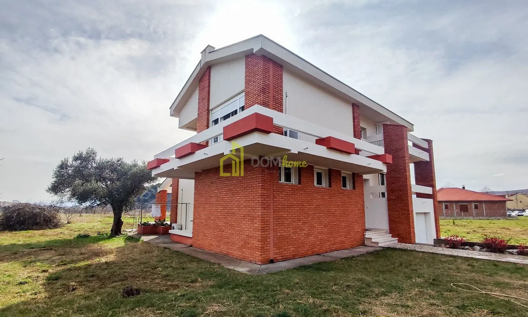 Rent, house, 458m², Rogami, Podgorica