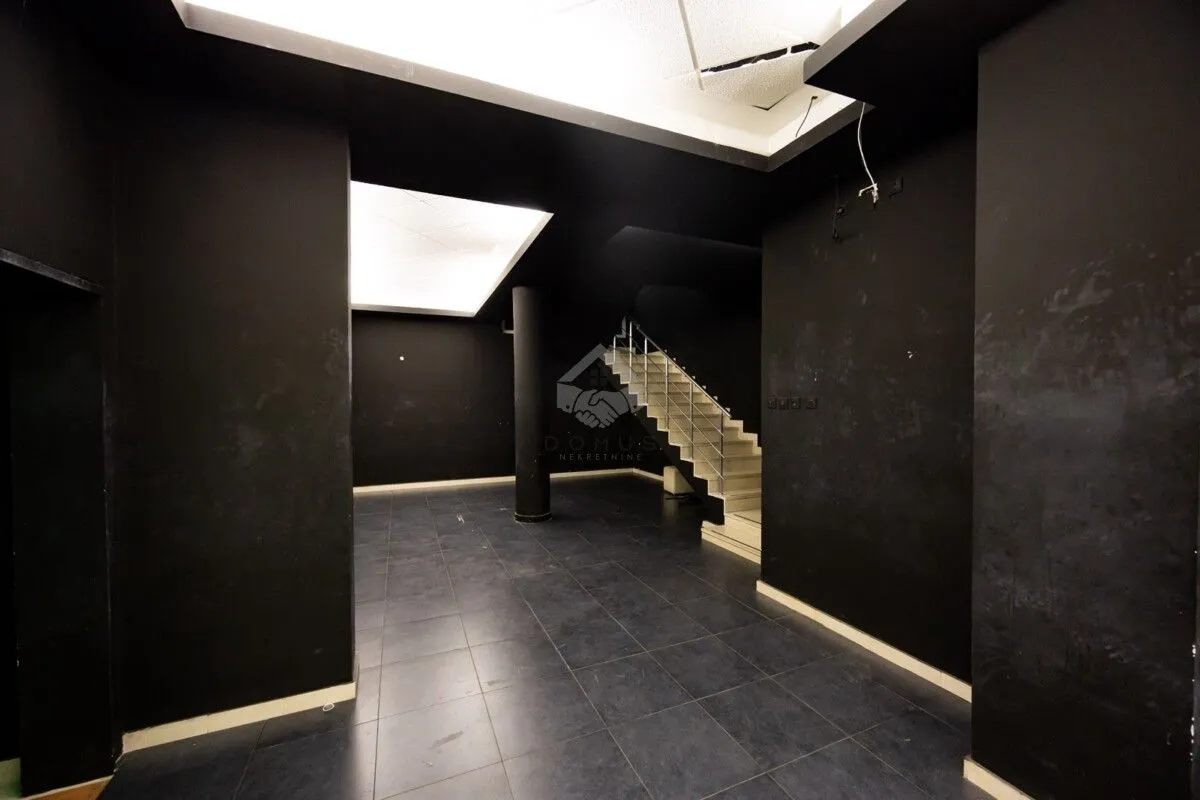 Izdavanje, poslovni prostor, 150m², Preko Morače, Podgorica