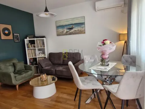 Prodaja, jednosoban stan, 39m², Centar, Tivat - image 3