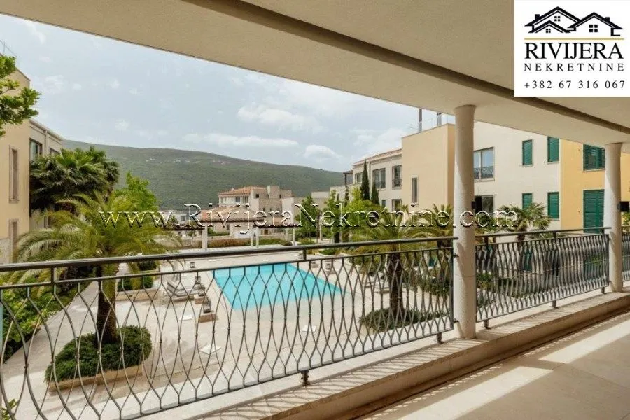 Prodaja, trosoban stan, 171m², Kamenari, Herceg Novi