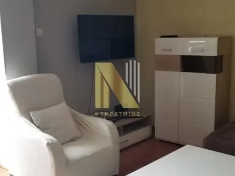 Izdavanje, trosoban stan, 70m², Liman 2, Novi Sad Sve Podlokacije - image 2