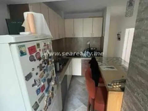 Prodaja, dvosoban stan, 52m², Tivat, Crna Gora - image 2