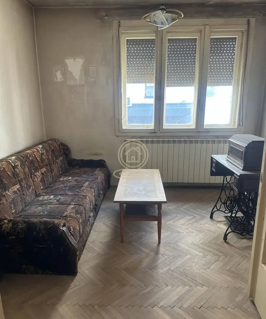Prodaja, trosoban stan, 87m², Palilula, Niš