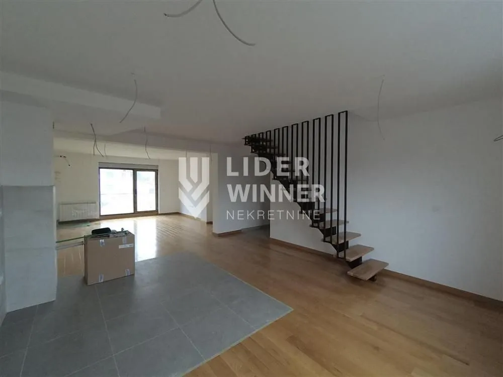 Sale, apartment, 143m², Autokomanda, Voždovac Sve Podlokacije