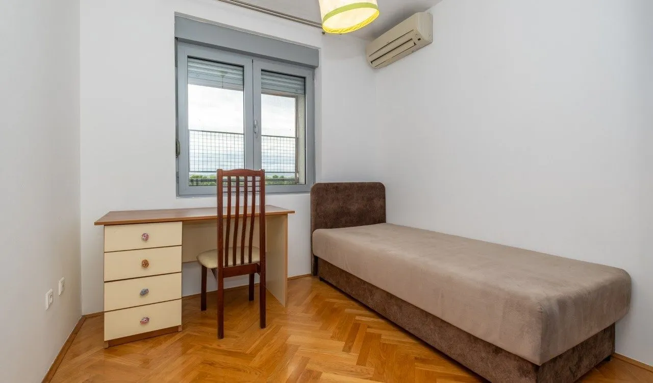 Rent, two bedroom apartment, 60m², Blok 9, Podgorica