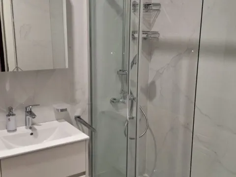 Izdavanje, trosoban stan, 94m², Central Point, Podgorica - image 17