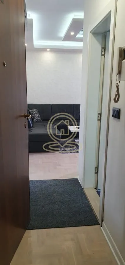 Rent, two bedroom apartment, 43m², Crveni Krst, Beograd