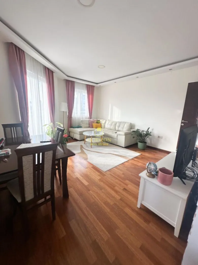 Prodaja, dvosoban stan, 73m², Tuški Put, Podgorica