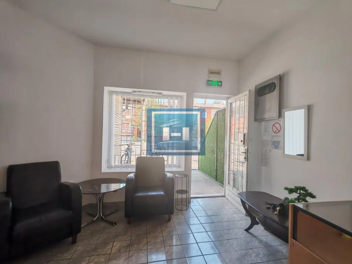 Sale, office space, 31m², Gloždak, Paraćin
