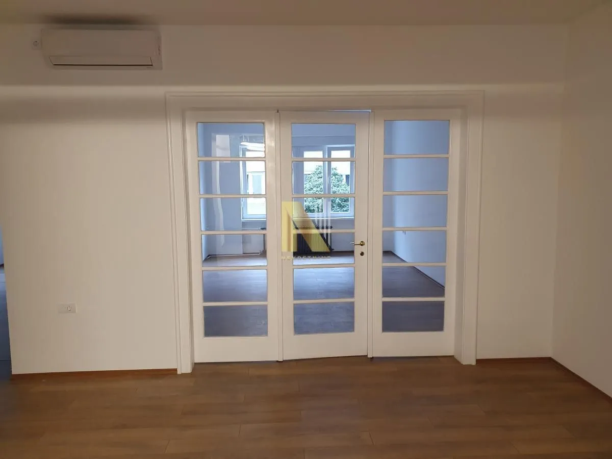 Rent, office space, 91m², Stari grad, Novi Sad
