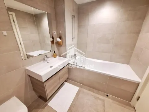 Izdavanje, trosoban stan, 90m², Savski Venac, Beograd - image 9