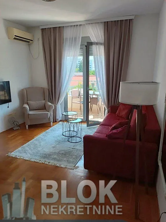 Izdavanje, jednosoban stan, 40m², Zabjelo, Podgorica